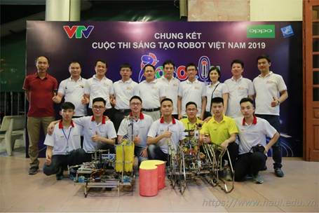 Đội tuyển DCN-ESLAB khoa Điện lọt vào vòng 8 đội mạnh nhất cuộc thi Robocon Việt Nam 2019